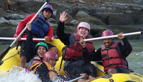 5 Standard Factors You Must Know in Team Building